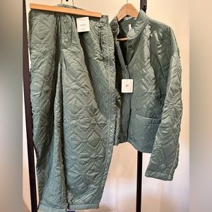 Fabletics | Quilted Pants | Size M | Never worn | Smoke Green